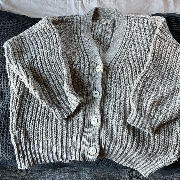 Babaa no 19 cardigan in mist - Picture 6 of 6